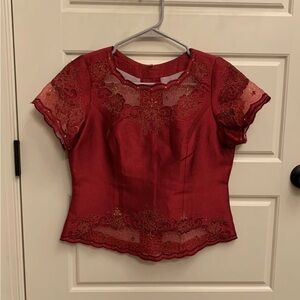 Vtg burgundy & gold embroidered lace sheer short sleeve blouse w/embellishments